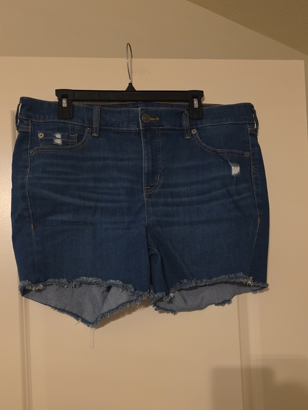 torrid Dark Blue Denim Frayed Hem Shorts 5 Inch 16W